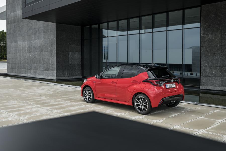  Toyota Yaris Hybrid 2020 года  (WW) (фото 105 из 111)